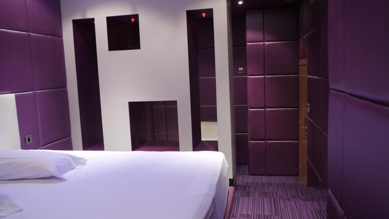 V Hotel Arroyomolinos Zewnętrze zdjęcie